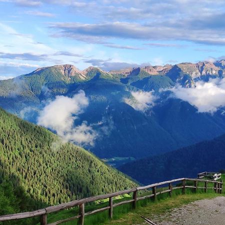 Restor Natura Malga Mondent Pracorno di Rabbi Luaran gambar