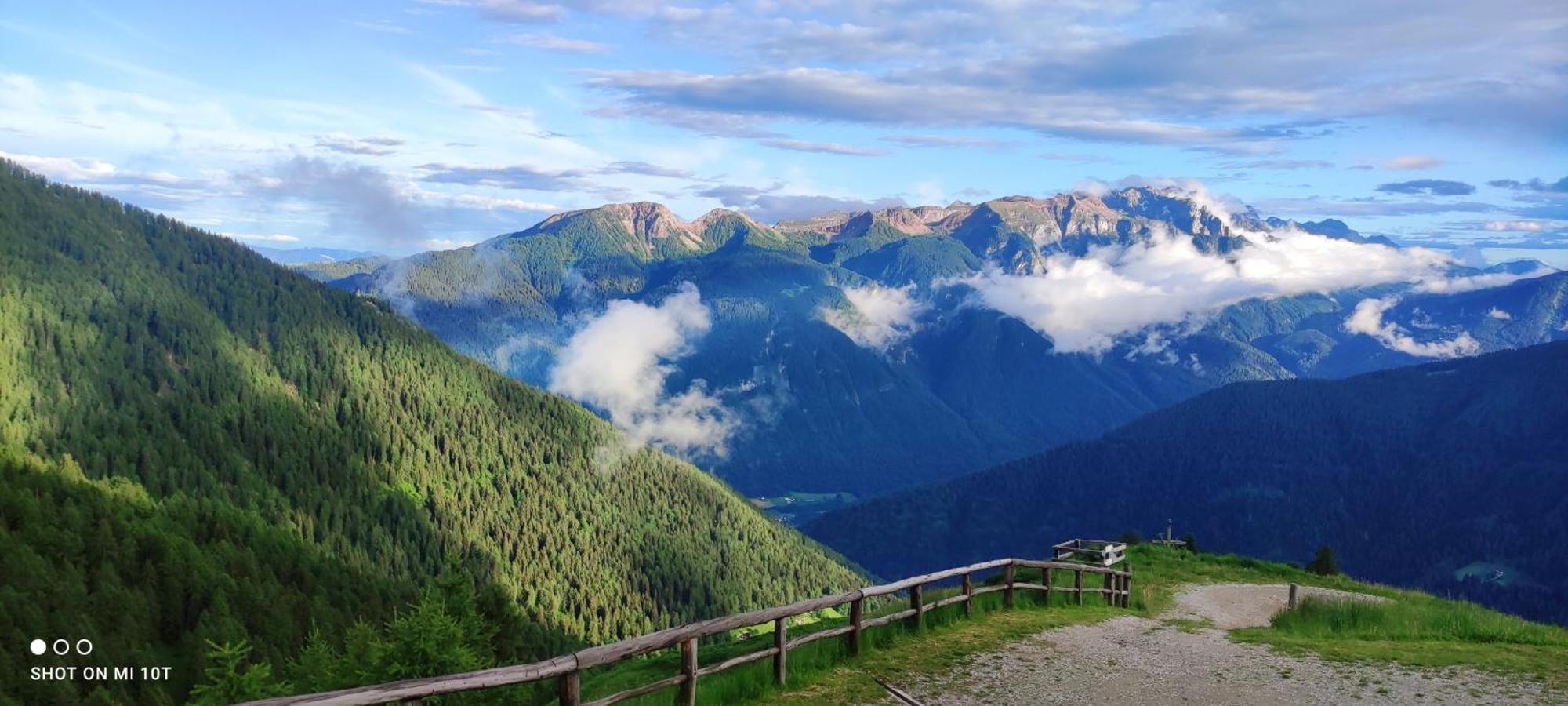 Restor Natura Malga Mondent Pracorno di Rabbi Luaran gambar