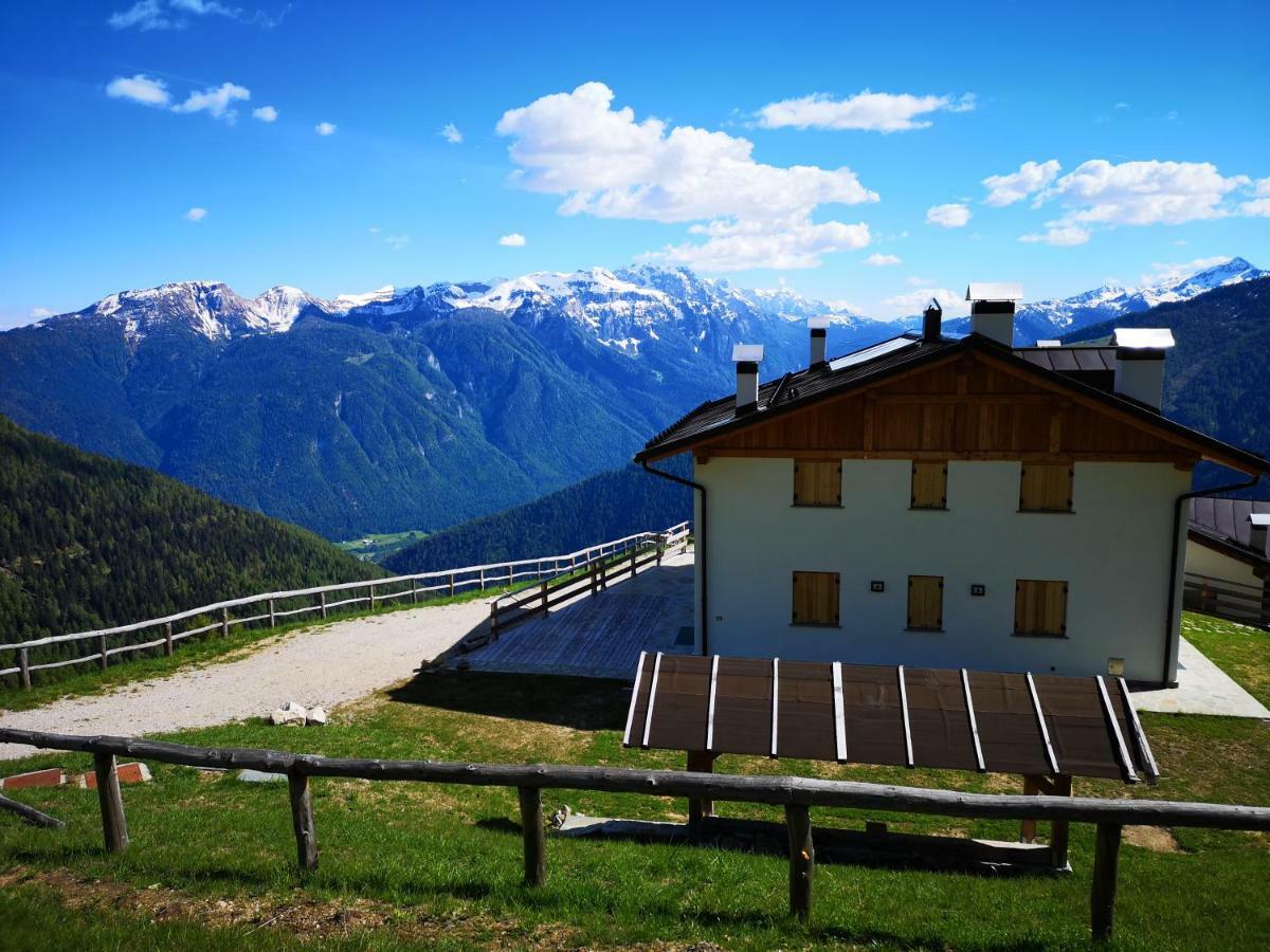 Restor Natura Malga Mondent Pracorno di Rabbi Luaran gambar